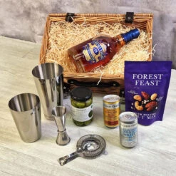 Chivas Regal 18 Year Old Whisky Luxury Cocktail Hamper