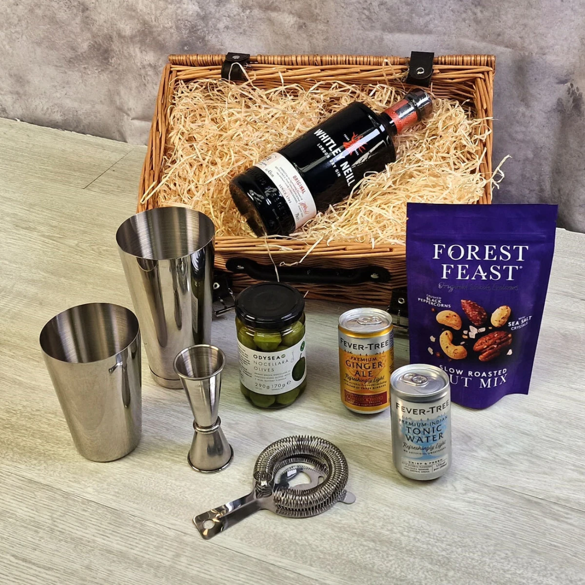Whitley Neill Original Gin Luxury Cocktail Hamper 3 Whitley Neill Original Gin Luxury Cocktail Hamper